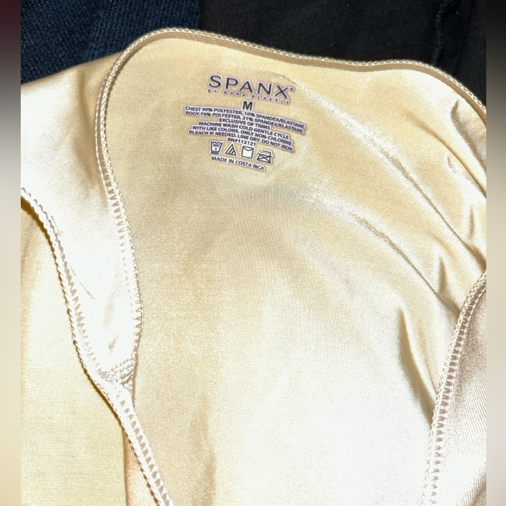 NWT Shaping Spanx Beige Top - Picture 4 of 7